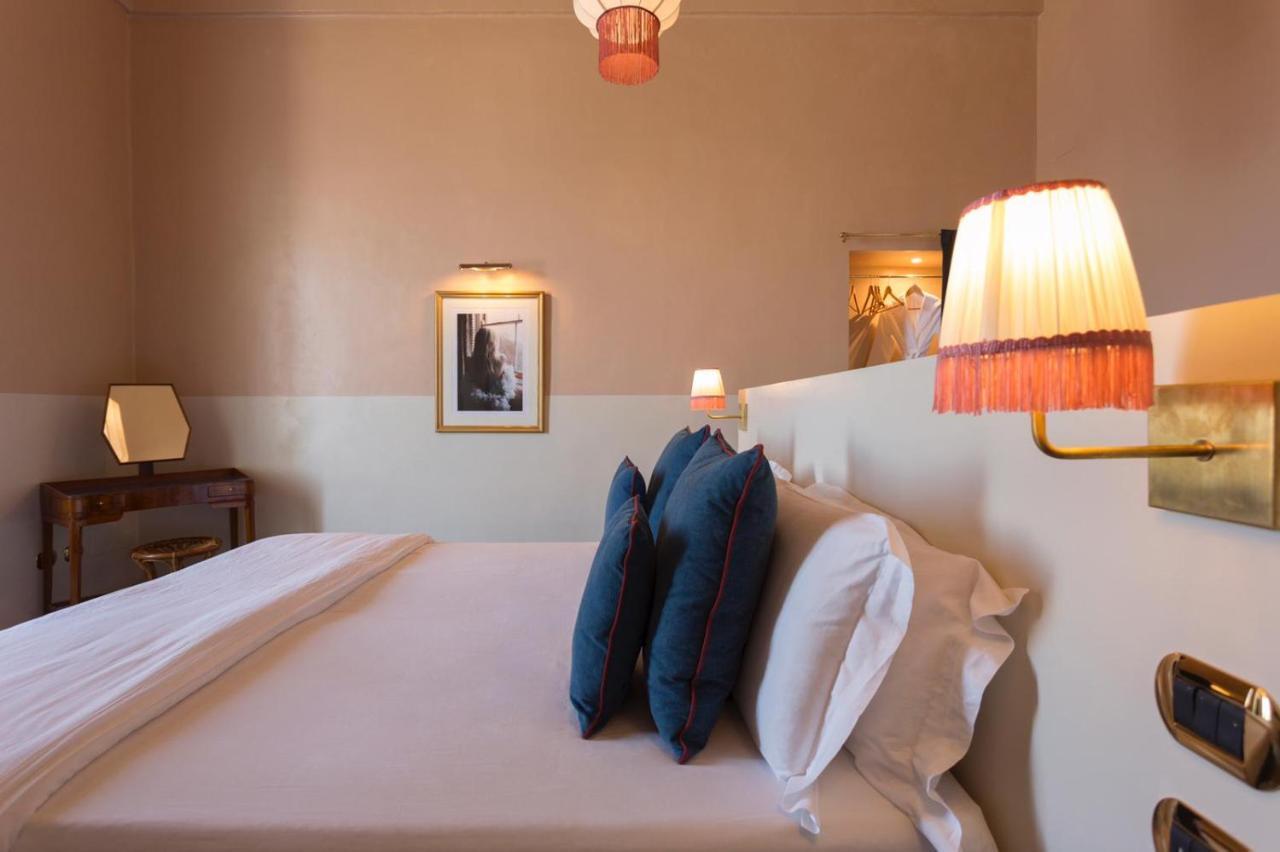 Palazzo Colombo Bed & Breakfast Gallipoli Exterior photo